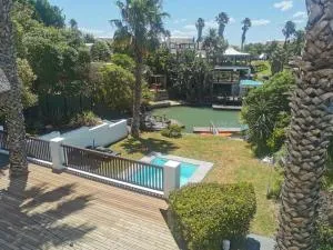 Luxury Canal Home in St Francis Bay - Kromriviermond