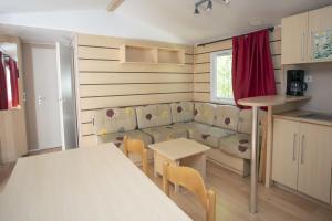 Campings Camping du Lac : photos des chambres