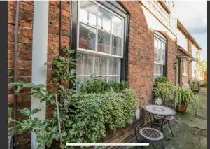 2 Ebor mews cottage free parking permit SY82PG - Coreley