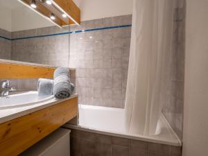 Apartment Balcons dOlympie 305 - A by Interhome