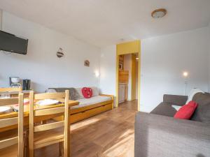 Apartment Pelvoux 102 by Interhome