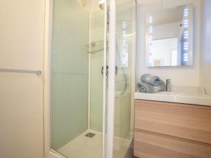 Apartment Armoise 32 by Interhome