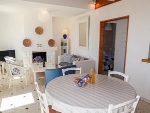 Maisons de vacances Holiday Home Balades au bord de l'eau by Interhome : photos des chambres