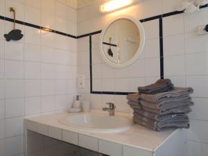 Maisons de vacances Holiday Home Balades au bord de l'eau by Interhome : photos des chambres