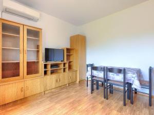 Apartment Vesela-3 by Interhome