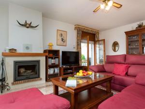 Villa Rustical Mont Roig by Interhome