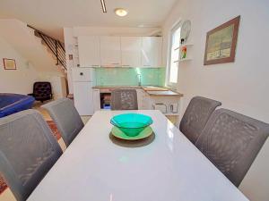 Holiday Home Claudia 1 by Interhome