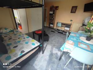 Appartements Studio pour personne en Deplacement ou etudiant : photos des chambres