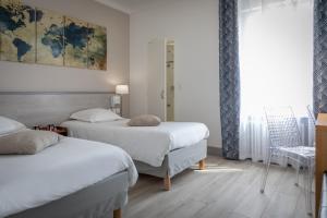 Hotels Logis REX HOTEL Lorient : Chambre Lits Jumeaux