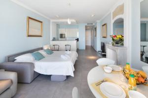 Palais Miramar - Suite Blue Room - Vue Mer -Croisette Emplacement Unique - 20M Plage - WIFI - Clim