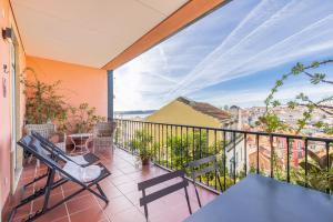 Castelo Design Aparment W Balcony & Super View by LovelyStay