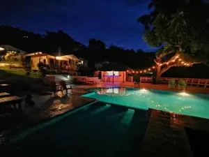 Gatun Lake Lodge Hotel - Río Caimito