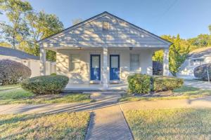 Gated Cottage Community! Ideal Midtown Spot