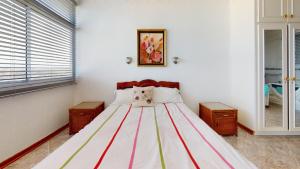 Shangri-La Penthouse View