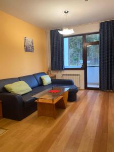 HQ Apartment Flora Violet