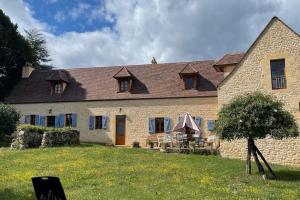 Maisons de vacances Charming 19th Century Farmhouse with Pool : photos des chambres