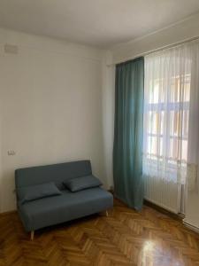 Apartament istoric ultracentral - with Parking