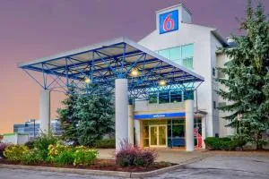 Motel 6-Burlington, ON - Toronto West - Oakville - Ancaster