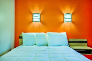 Motel 6-Burlington, ON - Toronto West - Oakville