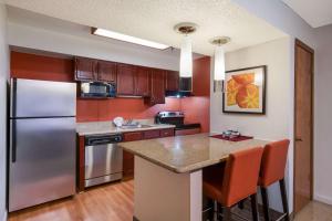Studio King Suite room in SenS Suites Livermore; SureStay Collection by Best Western