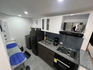 Apartaestudio amoblado, Edificio Avanzzare T1-603