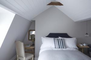 Queen Room room in Albion House at Ramsgate