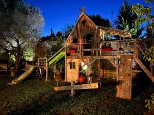 Villa Exotica et belle cabane en bois idéal famille - 罗科福尔雷潘