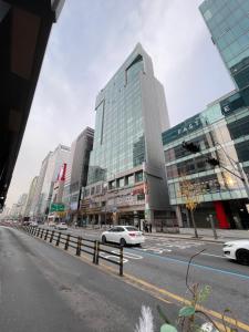 Hongdae Residence-4 - 1min from Hongik Univ Station #1
