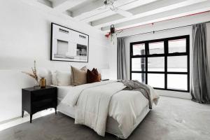 New York Converted Warehouse Apartment in Richmond