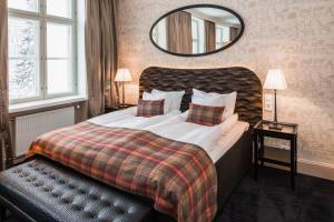 Superior King Suite room in Holiday Club Saimaa