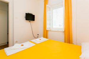 Yellow Room Guesthouse