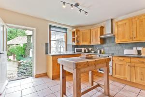 1 Dixon Ground Coniston