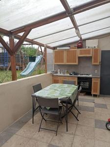 Appartements Studio fonctionnel-Terrasse, jardin-Le Pratique : photos des chambres