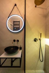 Deluxe 4 Bedrooms Apartment in Athens Center