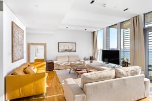 Phenomenal 2BR with Scenic Sea-View from ALL rooms! - Hôtels 5 étoiles à Dubaï
