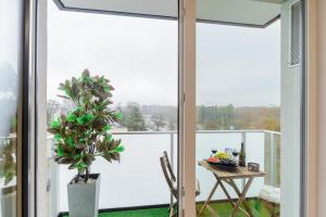 Lumina I 2-room Apartment with Parking I Balcony I near Atlas Arena