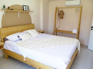 Santa Suites- Near Saint Nicholas Church