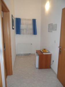 Rooms in Novalja with sea view, terrace, air conditioning, WiFi 3764-1