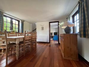 Honeysuckle Cottage, Mickleton