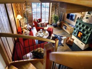 Duplex Two-Bedroom Apartment - Stafl room in Panoramic Mountain Residence