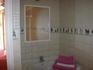 B&B / Chambres d'hotes Le Jardin des Gorges : Chambre Double avec Salle de Bains Privative