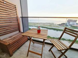 SunsetFullySeaview#Netflix#SofaBed#FreeCarprk#4pax#PrivateBathtub#ImperioResidence