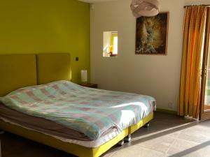 B&B / Chambres d'hotes Les Crinieres En Brie : photos des chambres