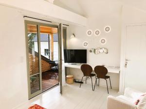 B&B / Chambres d'hotes Denis & Virginie - chateau a pied - parking gratuit : photos des chambres