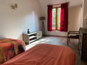 B&B / Chambres d'hotes Les Crinieres En Brie : photos des chambres