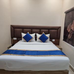 THE SEVENS HOTEL