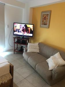 Paseo de Los Poetas "D" 1