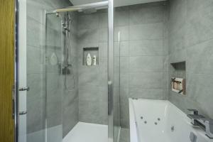 Vion Apartment- Westerton