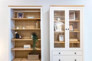 Almada Hideaway w AC & Private Pool by LovelyStay