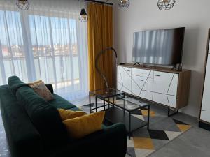Apartament PREMIUM ze złotą wanną w sypialni widok na morze dyskretny taras z łóżkiem - Bałtyckie Sarbinowo 18